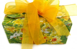 Floral Easter gift chocolates